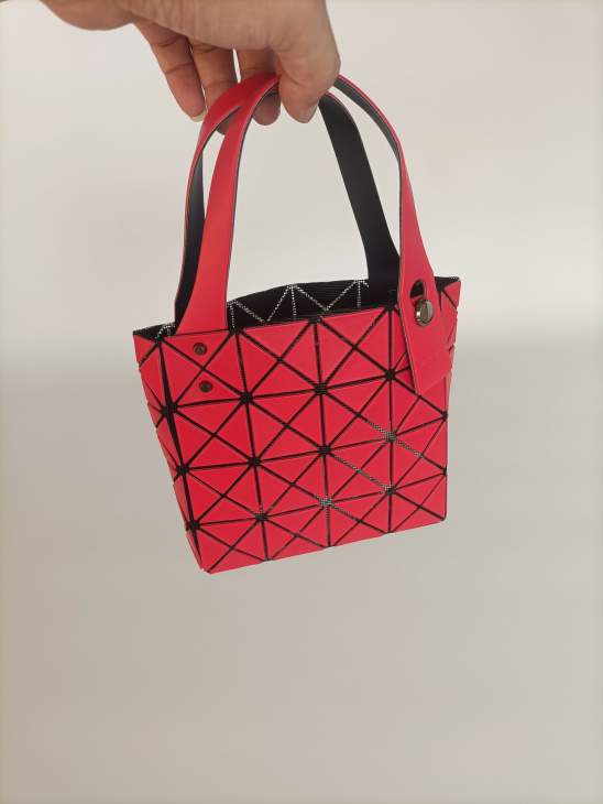 Picture of Issey Miyake Handbags _SKUfw130486823fw